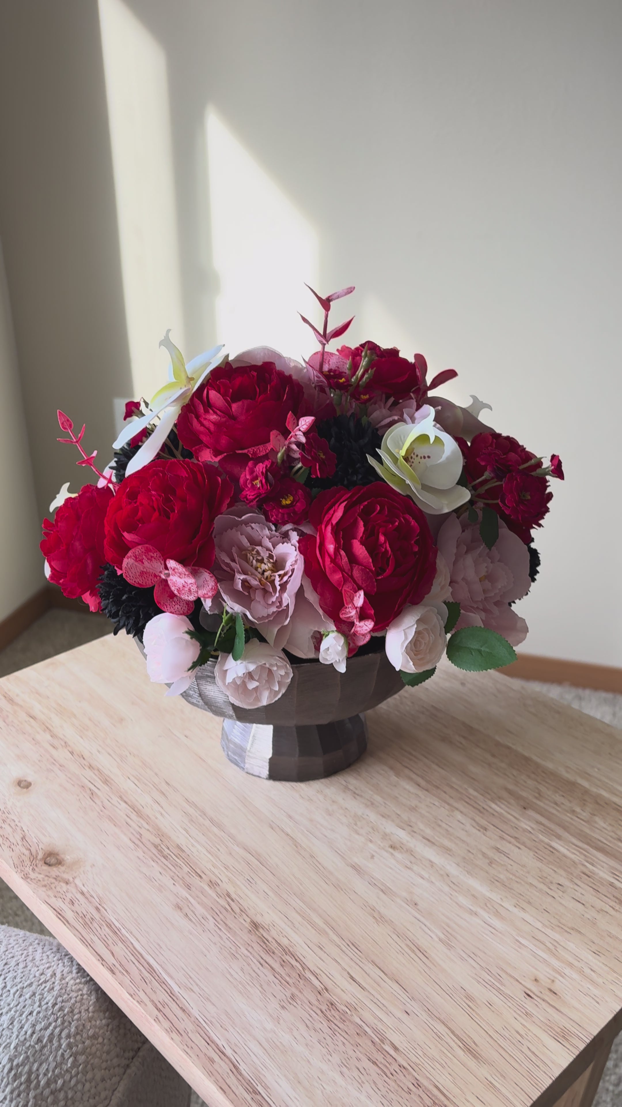 Elegant Red & Pink Rose Artificial Floral Arrangement – Home Decor Centerpiece
